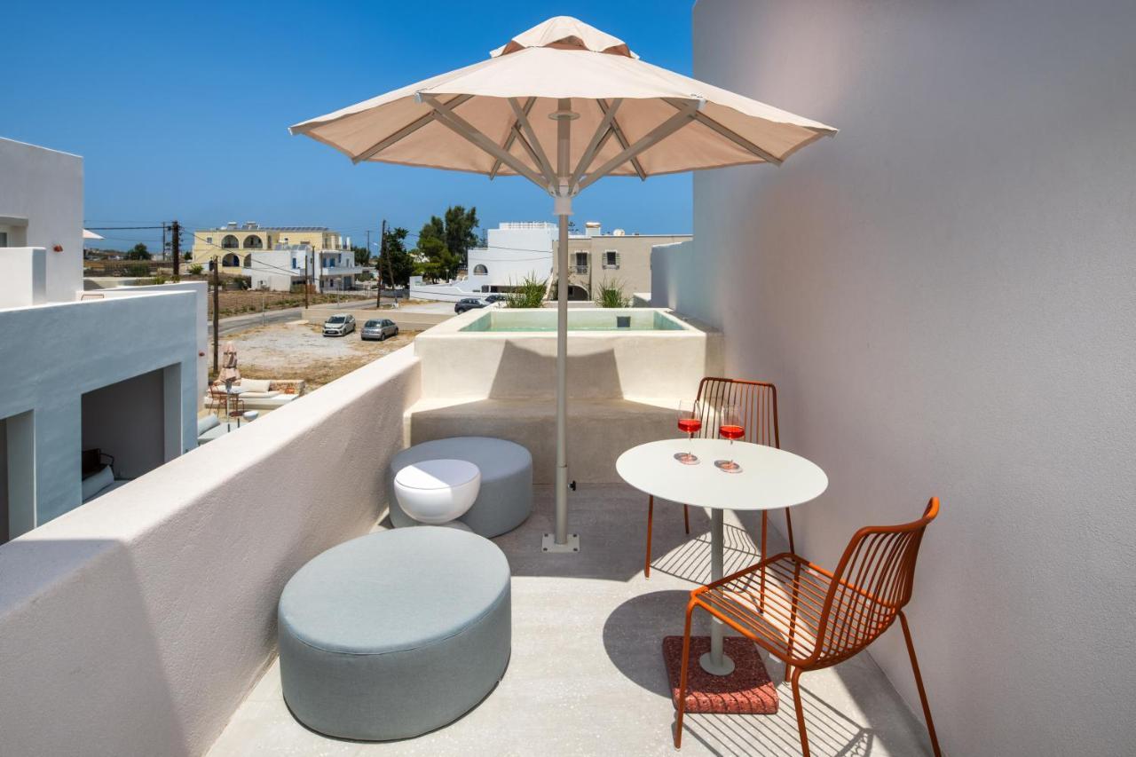 Viva Nove Suites Kamári Exterior foto